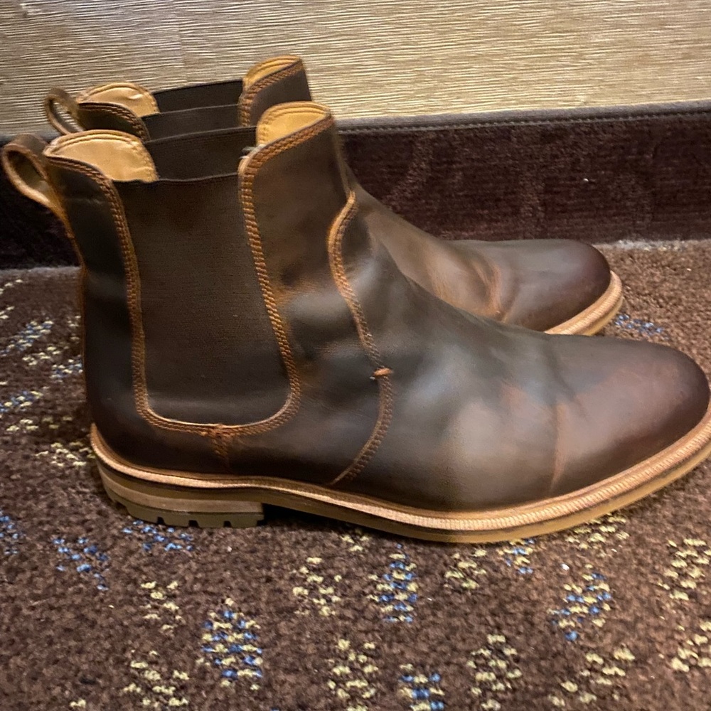 Clarks Chelsea boots sz8